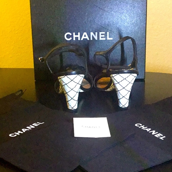 CHANEL” wedge sandals Eu 41” (11) 💯%❤️🌹 - Picture 4 of 7